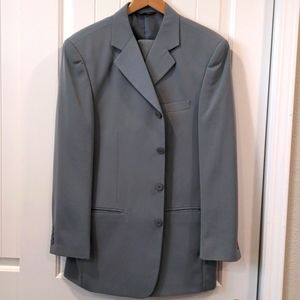 Men's Suit 40R